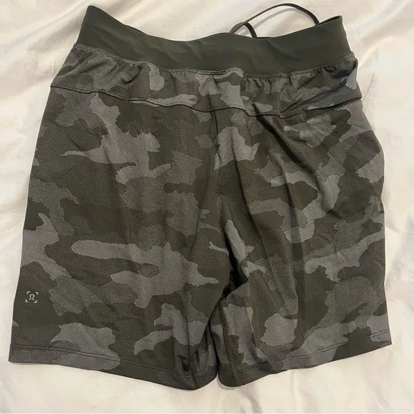 Lululemon Zeroed In Shorts - Picture 3 of 7